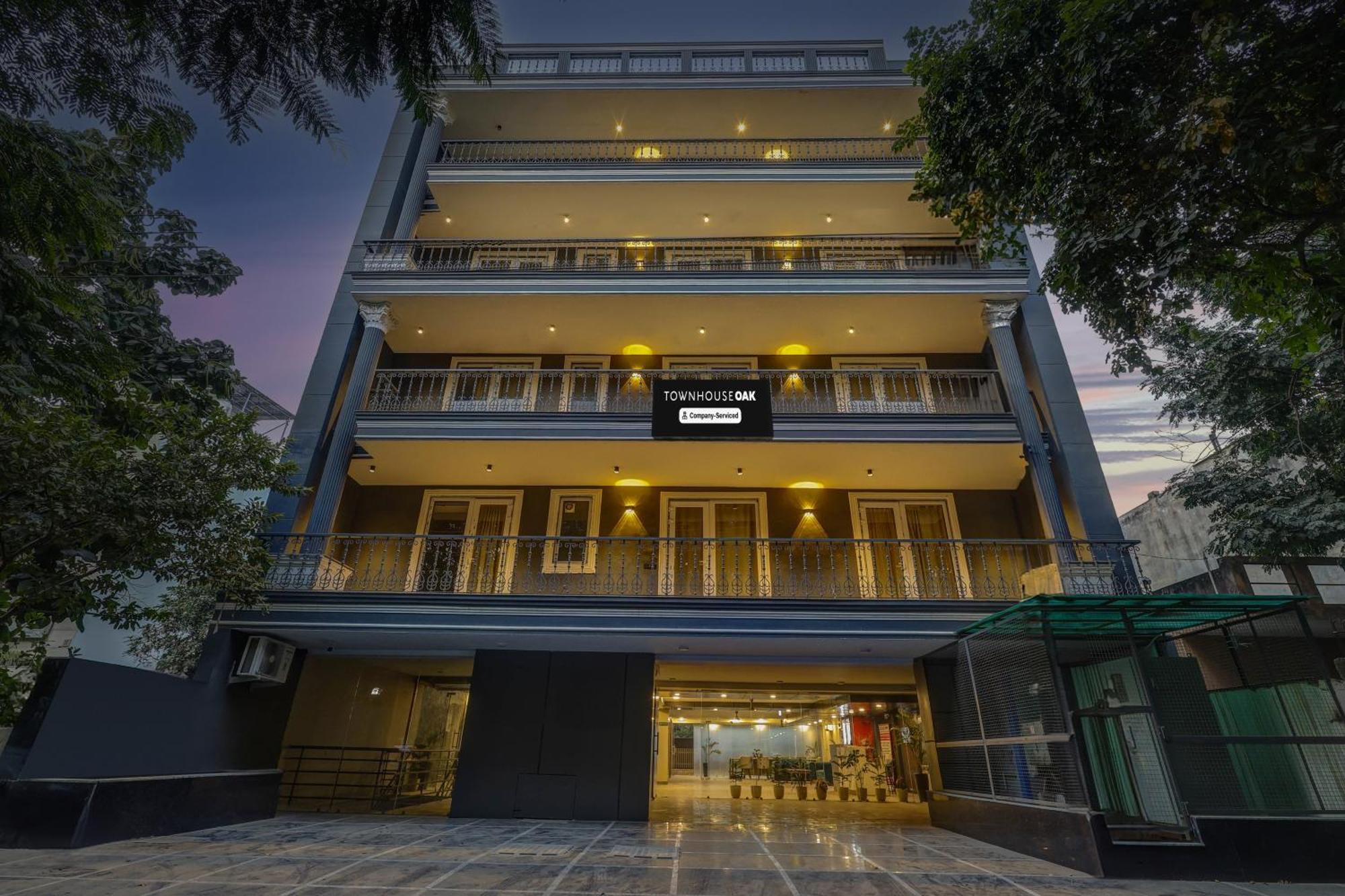 Готель Super Townhouse Oak Udyog Vihar Ґурґаон Екстер'єр фото