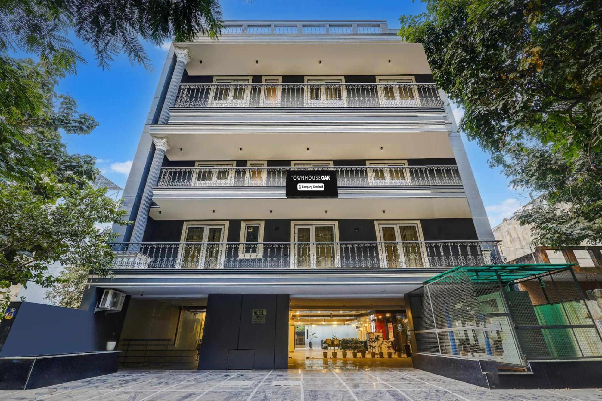 Готель Super Townhouse Oak Udyog Vihar Ґурґаон Екстер'єр фото