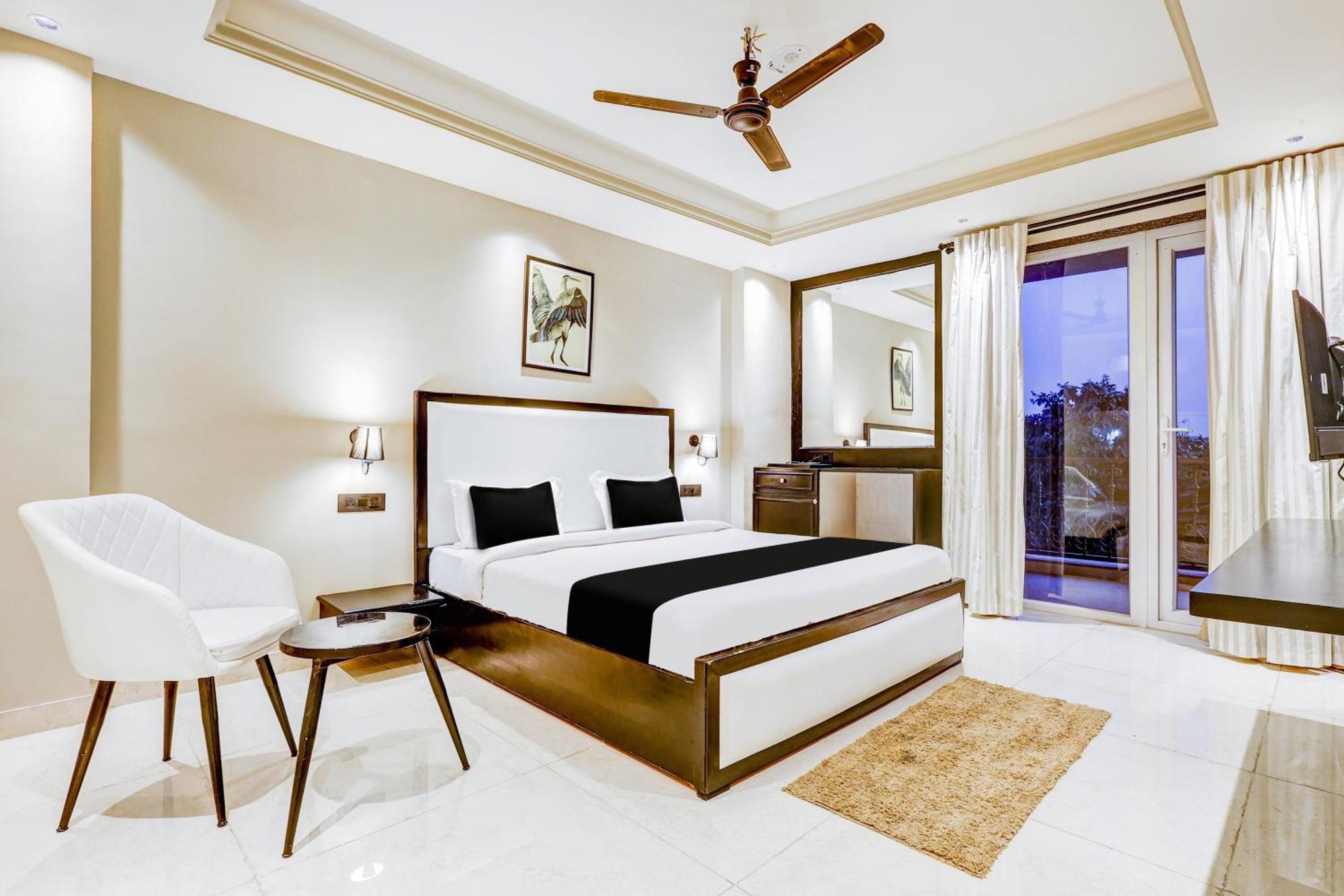 Готель Super Townhouse Oak Udyog Vihar Ґурґаон Екстер'єр фото